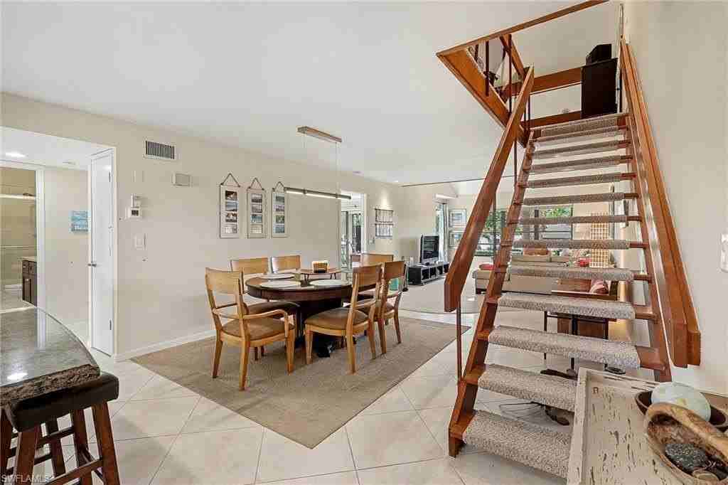 4092 Belair Ln Apt 15 #15 - Photo 5 of 33