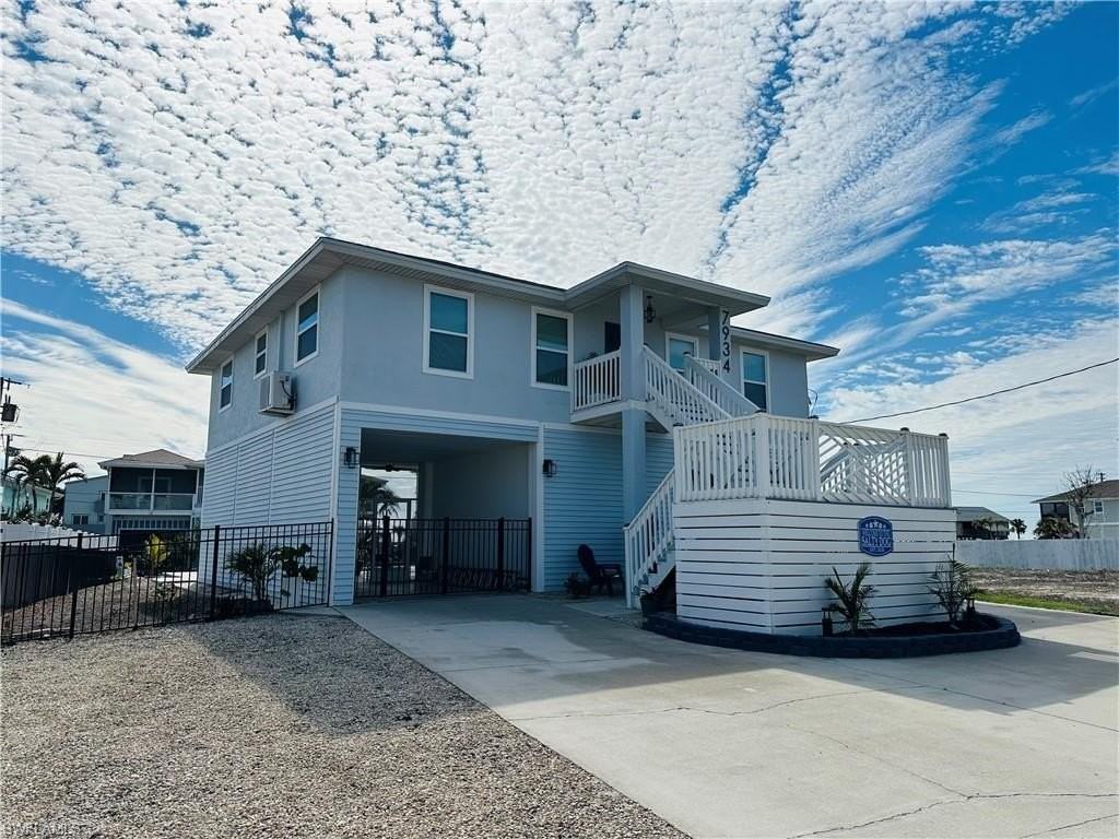 7934 Buccaneer Dr - Photo 2 of 33