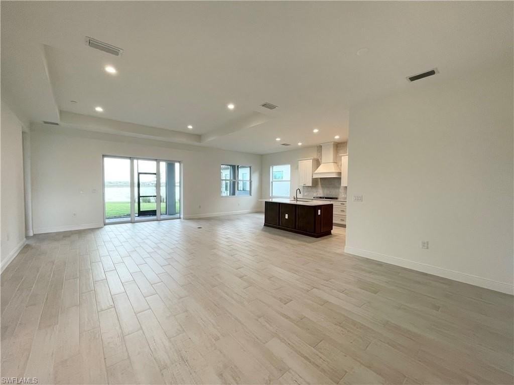 3945 Perseus St - Photo 3 of 18