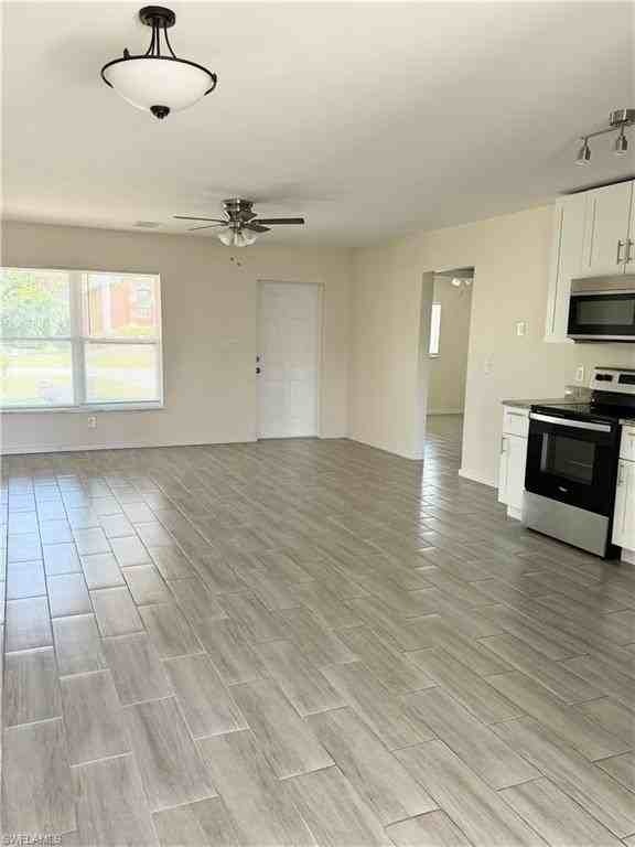 4831 Esplanade St - Photo 4 of 14