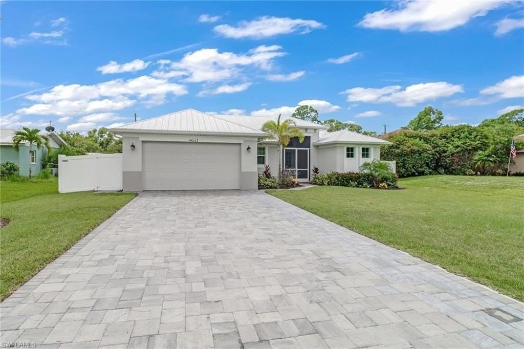 4641 Santiago Ln - Photo 2 of 27