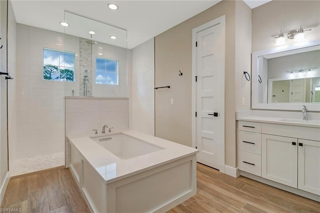 4641 Santiago Ln - Photo 4 of 27