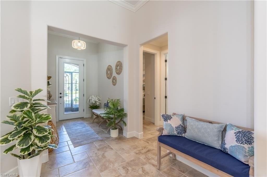 9332 Fieldstone Ln - Photo 5 of 41