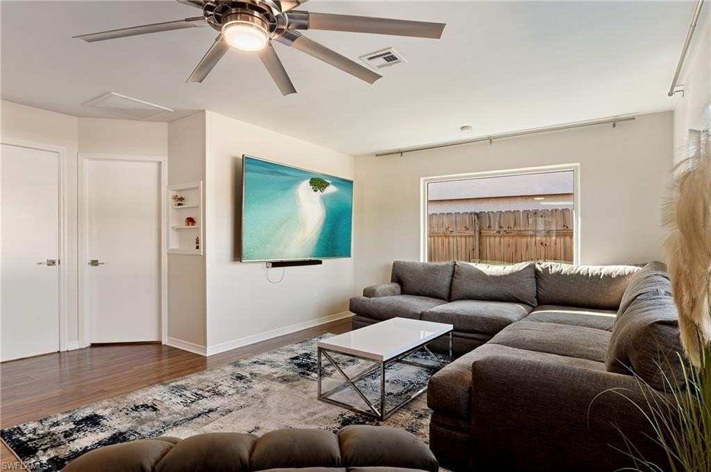 714 105th Ave N - Photo 7 of 33