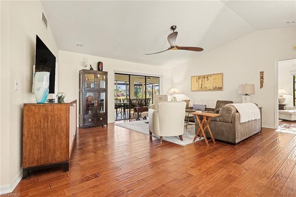 9874 Campbell Cir - Photo 3 of 27