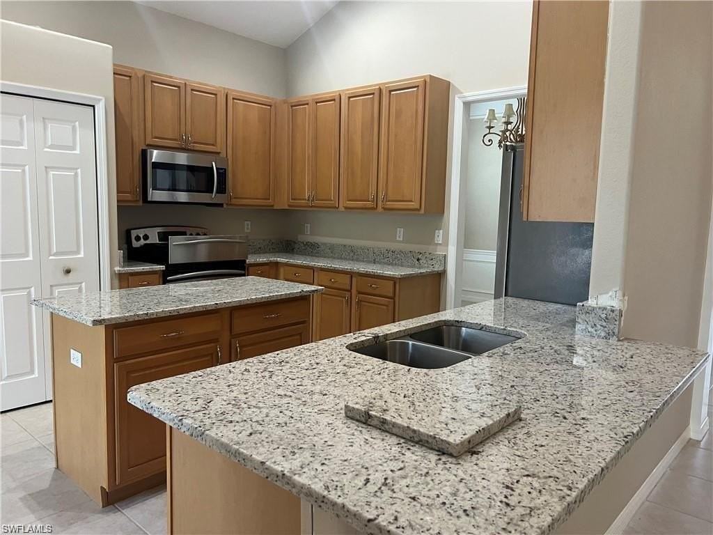 12828 Brynwood Way - Photo 3 of 10