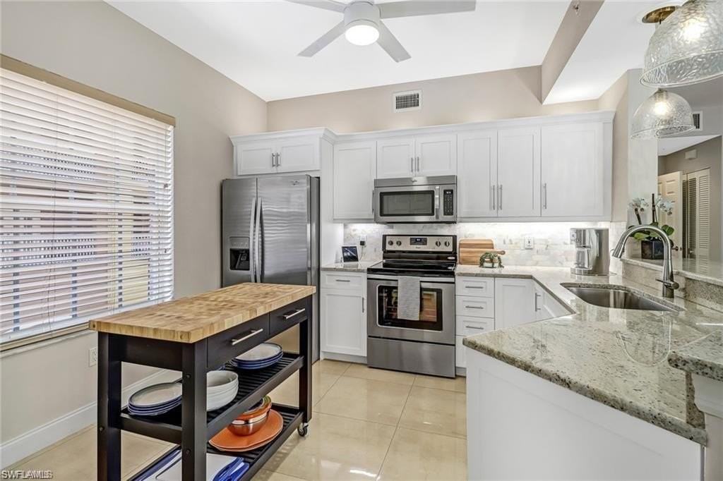 410 Bayfront Pl #2208 - Photo 5 of 26