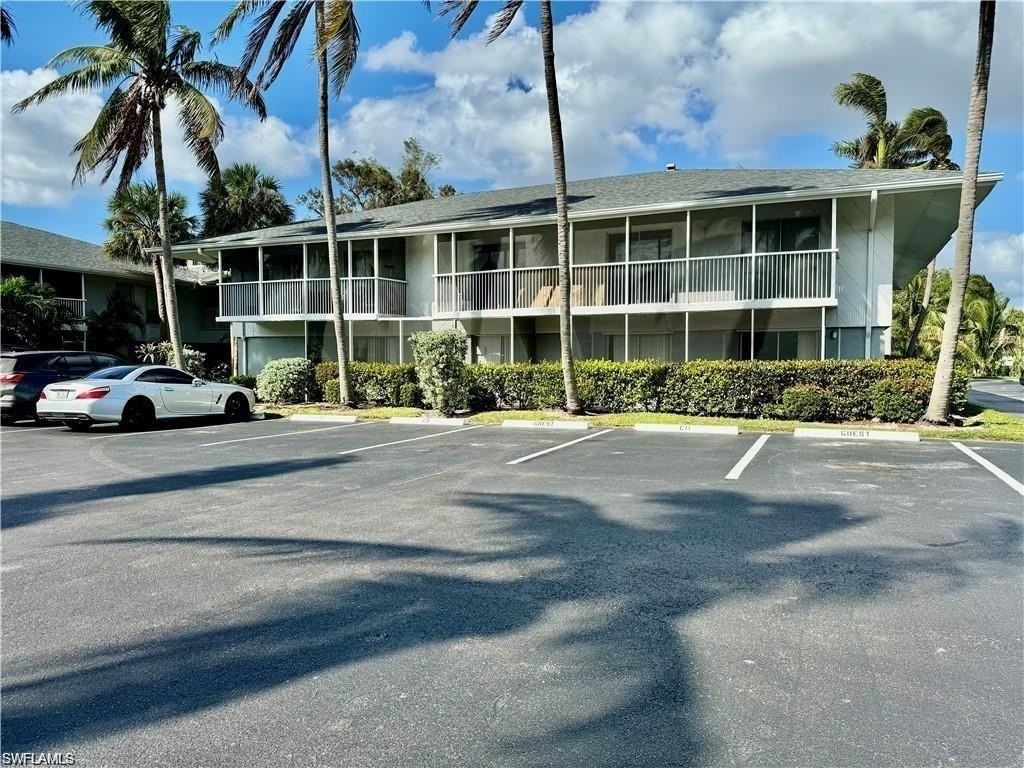 1849 Maravilla Ave Apt C6 #C6 - Photo 2 of 24