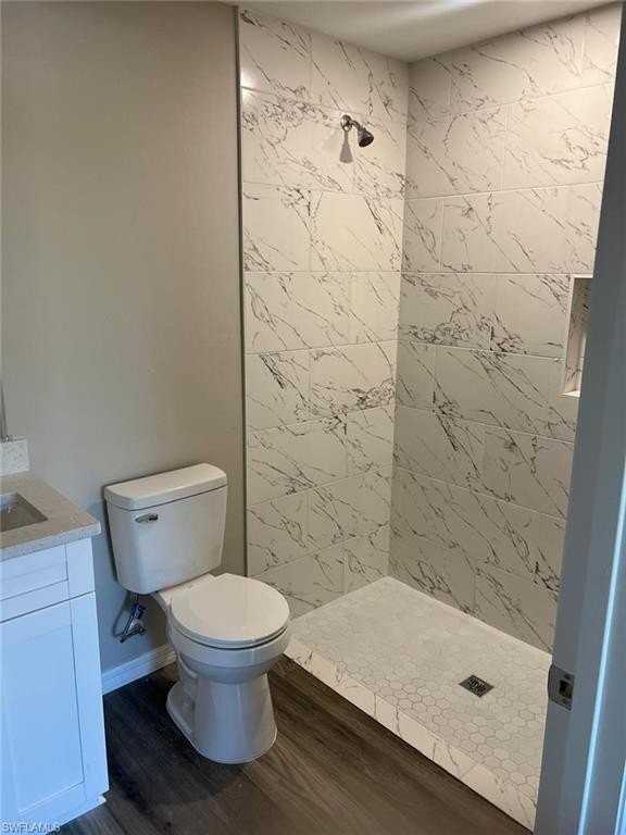 374 Compese Ave S - Photo 3 of 15