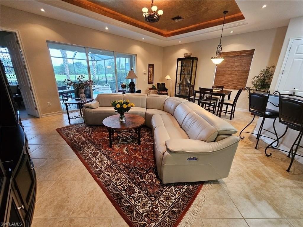 10381 Heritage Bay Blvd - Photo 4 of 31