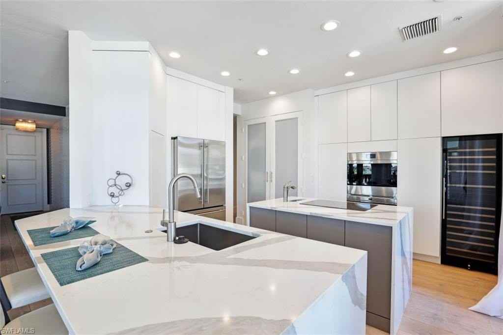 900 5th Ave S #303 - Photo 5 of 17