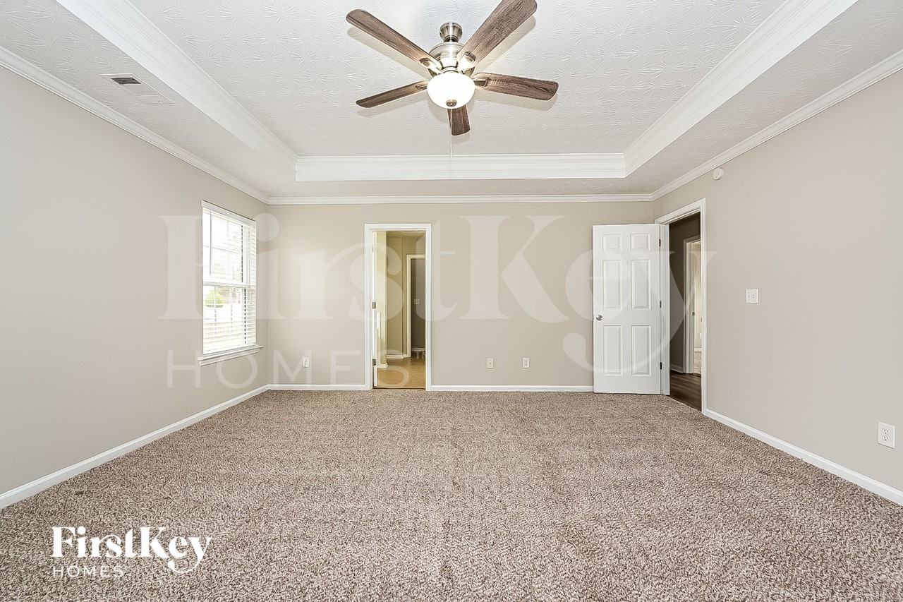 5439 Frontier Ct - Photo 6 of 15