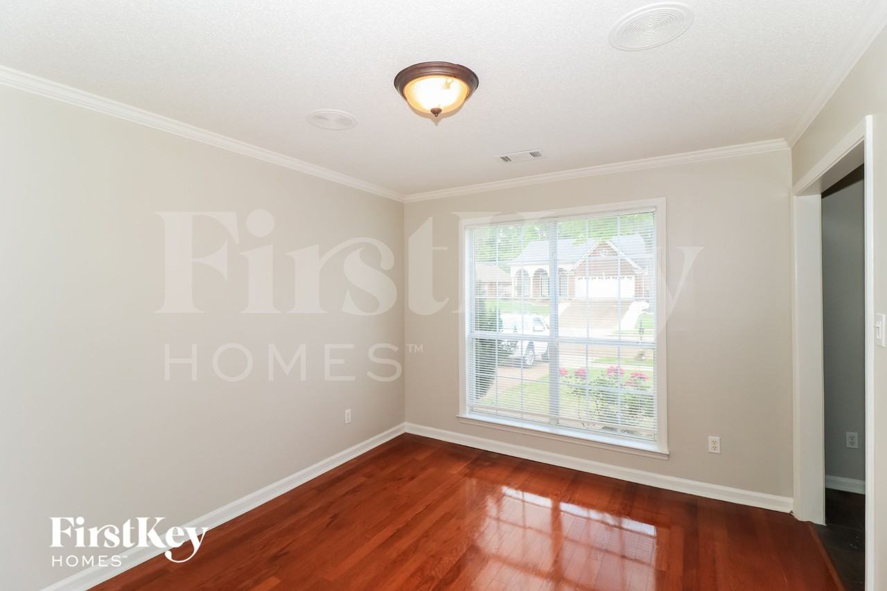 4015 Fairway View Cir W - Photo 5 of 15