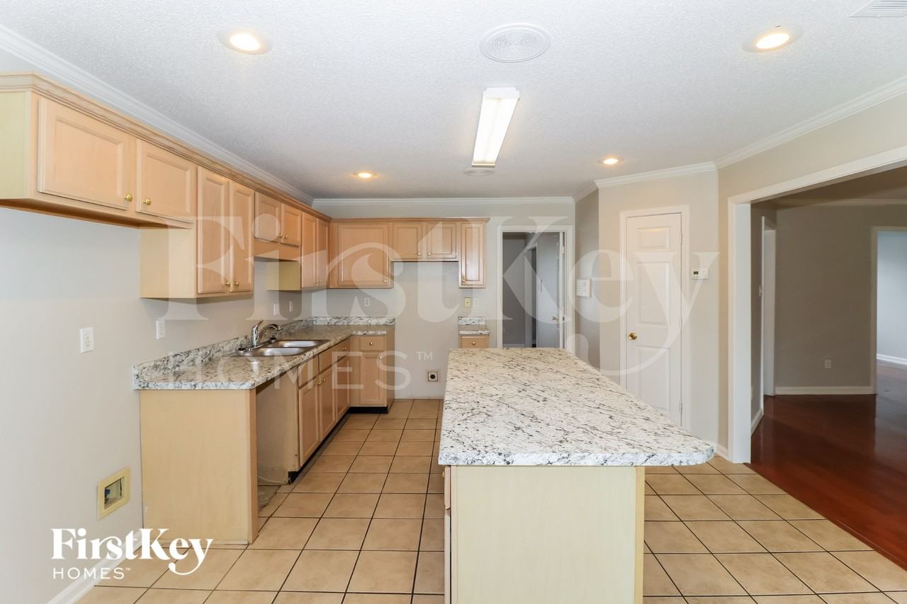 4015 Fairway View Cir W - Photo 6 of 15