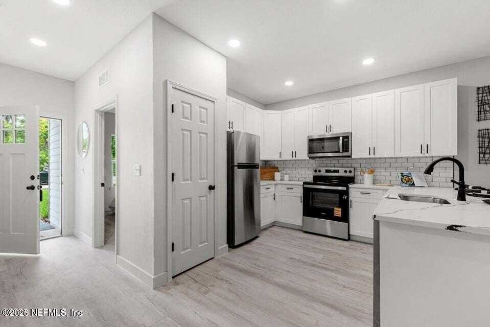 6020 Bartram Rd S - Photo 5 of 31