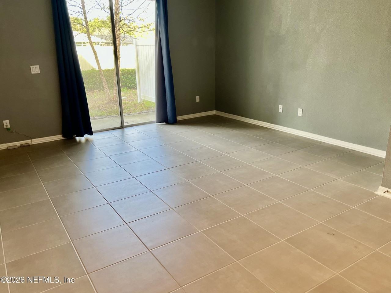 233 Annies Pl - Photo 4 of 20