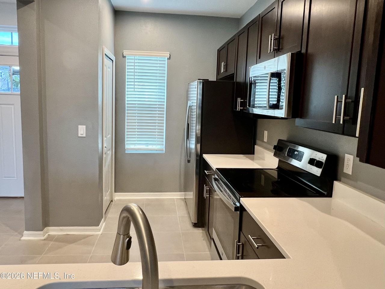 233 Annies Pl - Photo 6 of 20