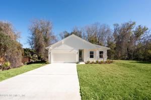 featured image of 221 Dartmouth Rd