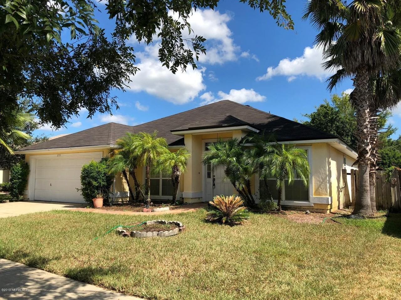 2551 Coachman Lakes Dr - Photo 3 of 19