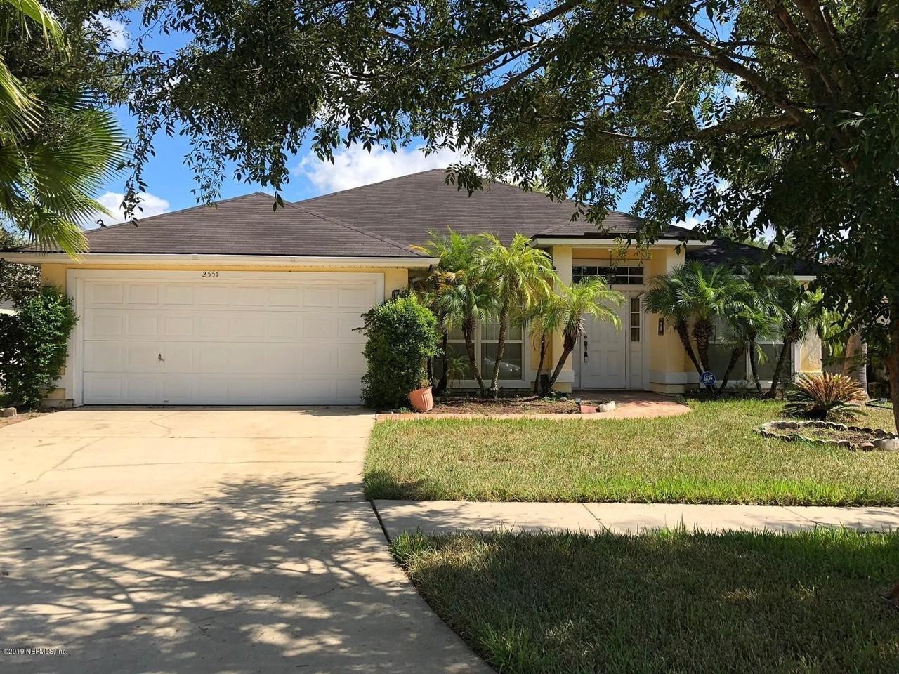 2551 Coachman Lakes Dr - Photo 4 of 19