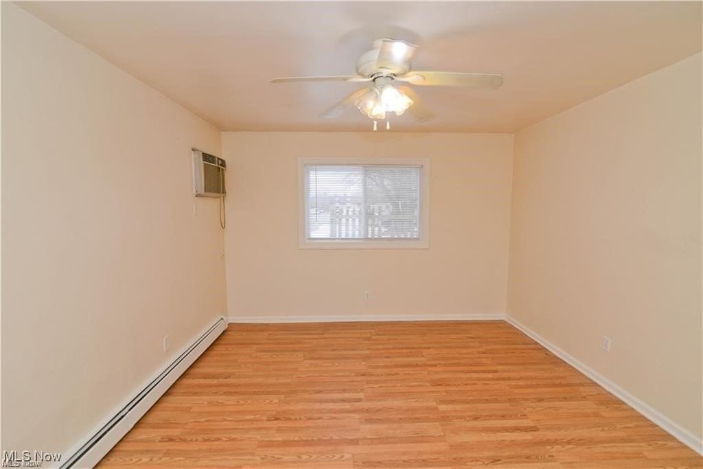 4498 Washington Square Dr - Photo 2 of 9