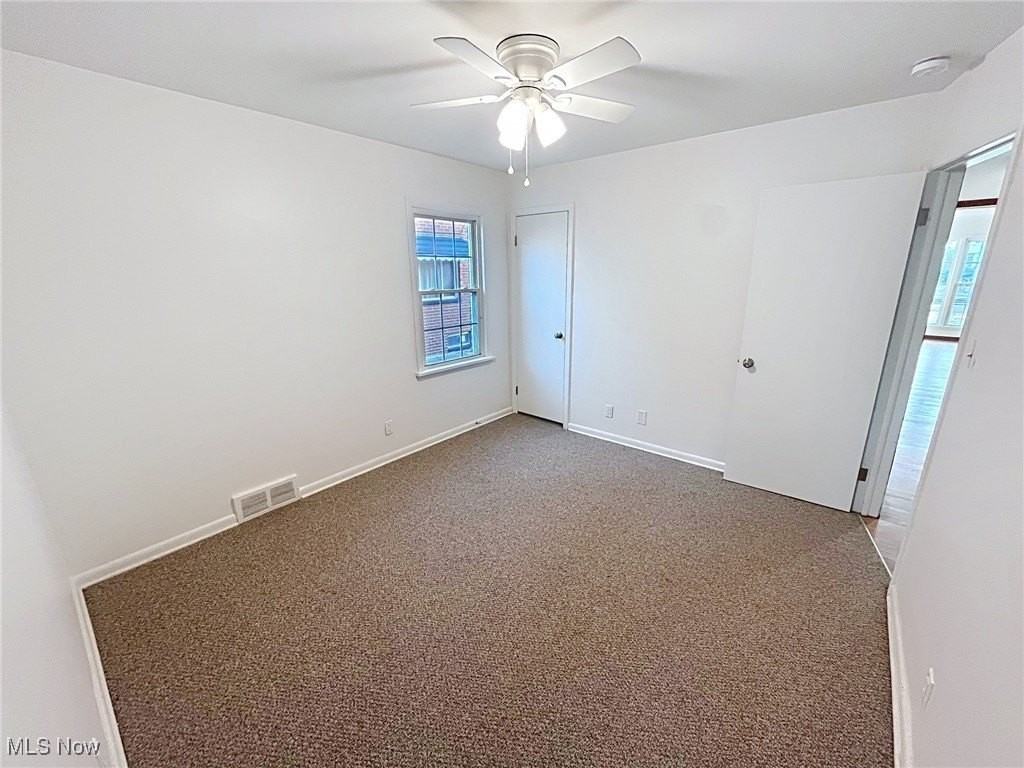 18411 Chagrin Blvd - Photo 2 of 20