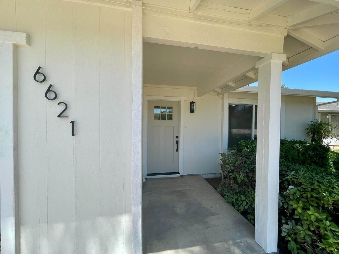 6621 Weatherby Way - Photo 3 of 22