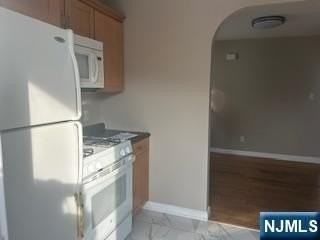 2-38 33rd St - Photo 7 of 22