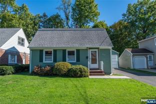 16-15 Well Dr - Photo 1 of 1