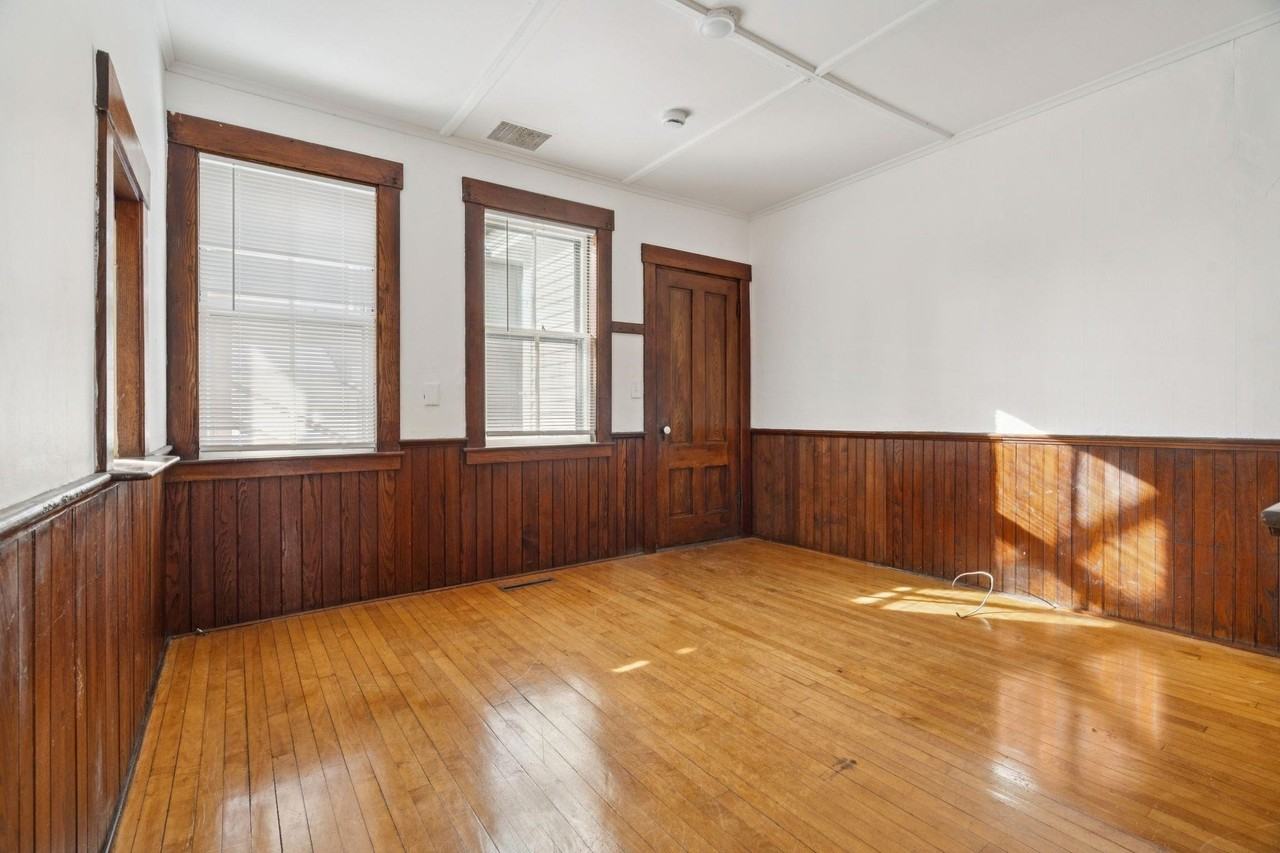 67 Winter St - Photo 3 of 16