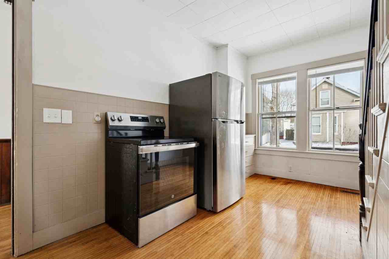 67 Winter St - Photo 6 of 16