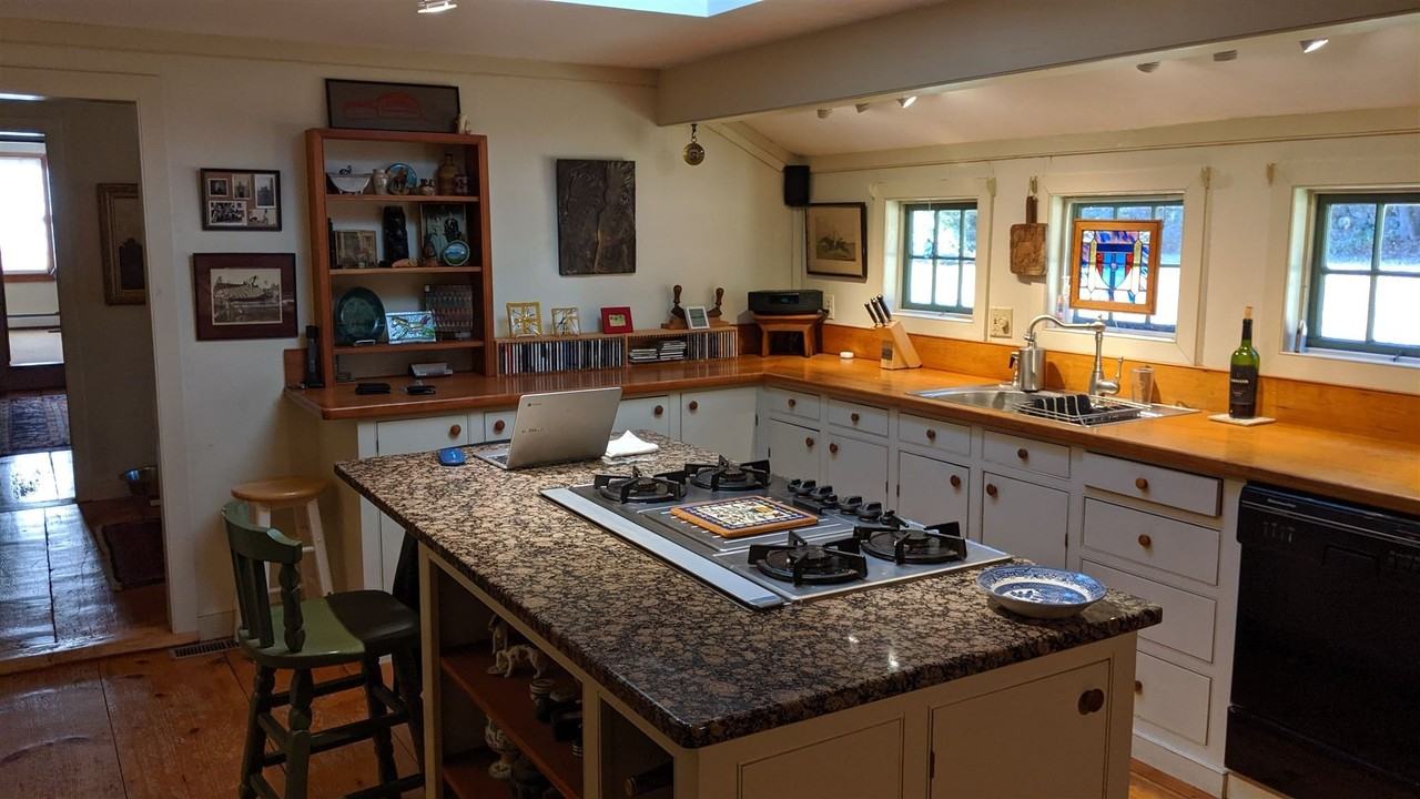 266 N Haverhill Rd - Photo 4 of 45