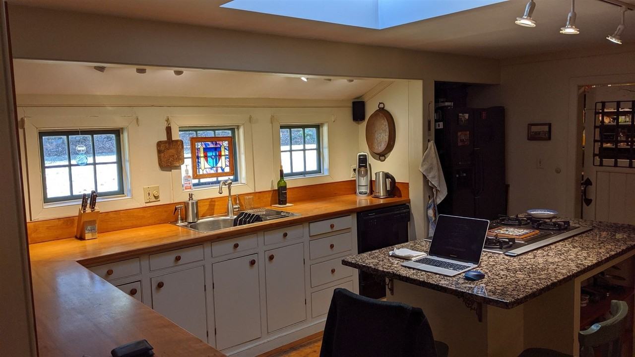 266 N Haverhill Rd - Photo 6 of 45