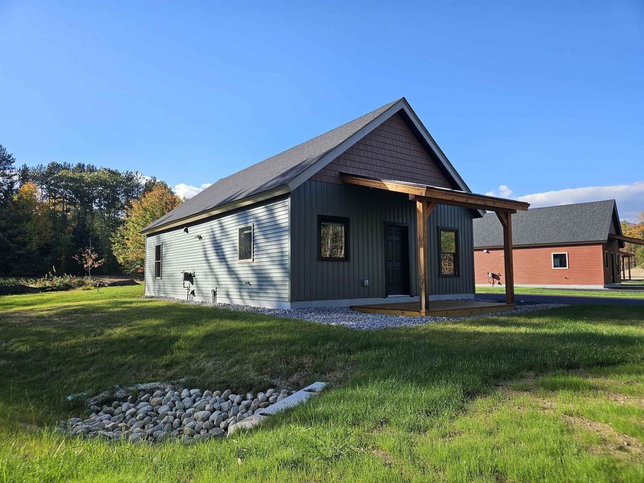 19 Steele Dr - Photo 2 of 20