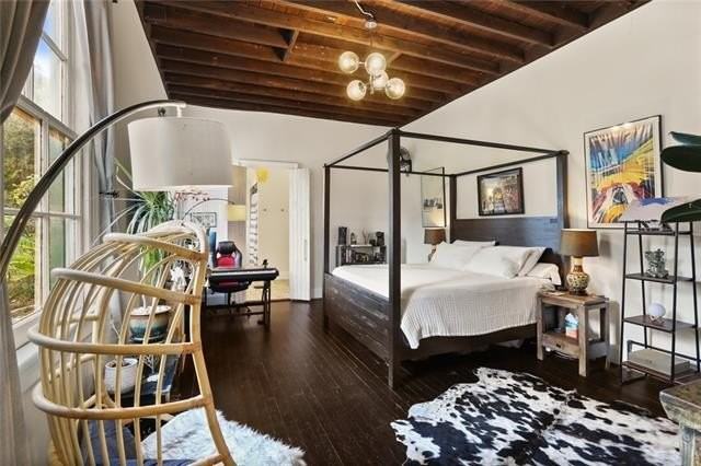 2452 N Prieur St - Photo 6 of 17