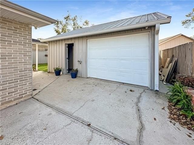 8928 Inez Dr - Photo 4 of 15