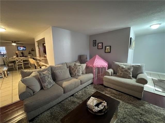 6613 Carmen St - Photo 6 of 30