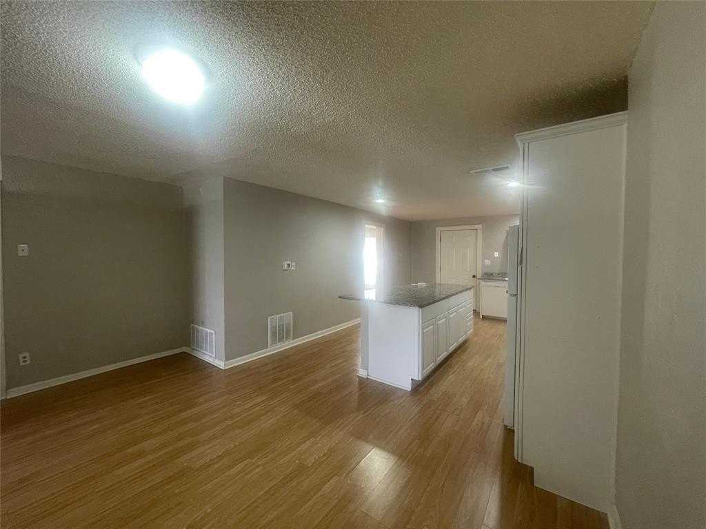 2508 Dalford St - Photo 7 of 21