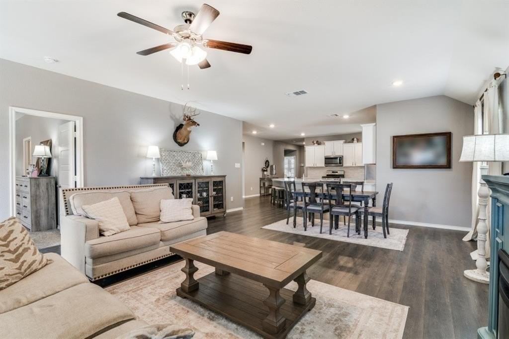 158 Coyote Trl - Photo 5 of 25