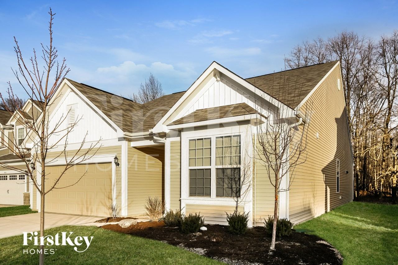 4653 Rainwater Ln - Photo 2 of 18