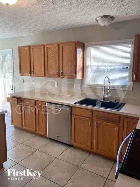 248 Westmark Ct - Photo 4 of 10