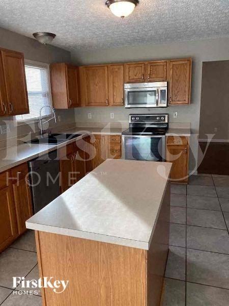 248 Westmark Ct - Photo 5 of 10