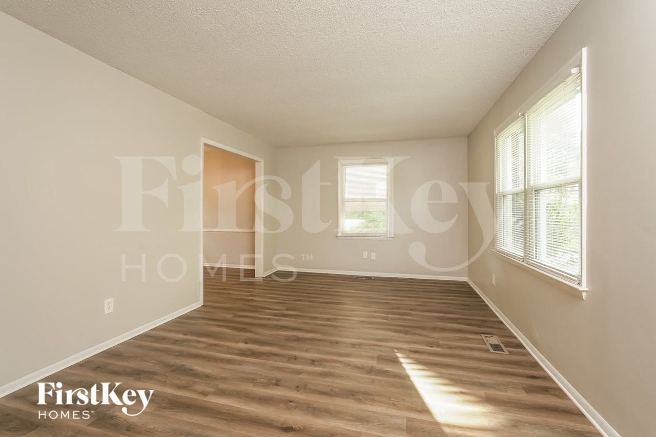 2350 Woodgreen Rd - Photo 7 of 16