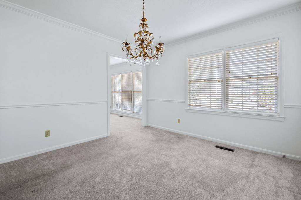 1708 Marbury Ln - Photo 6 of 31