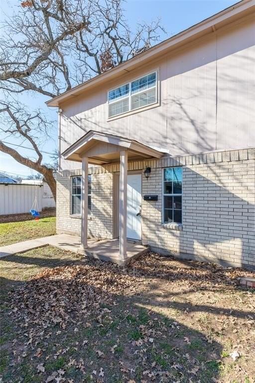 701 S Marsh St #D - Photo 2 of 29