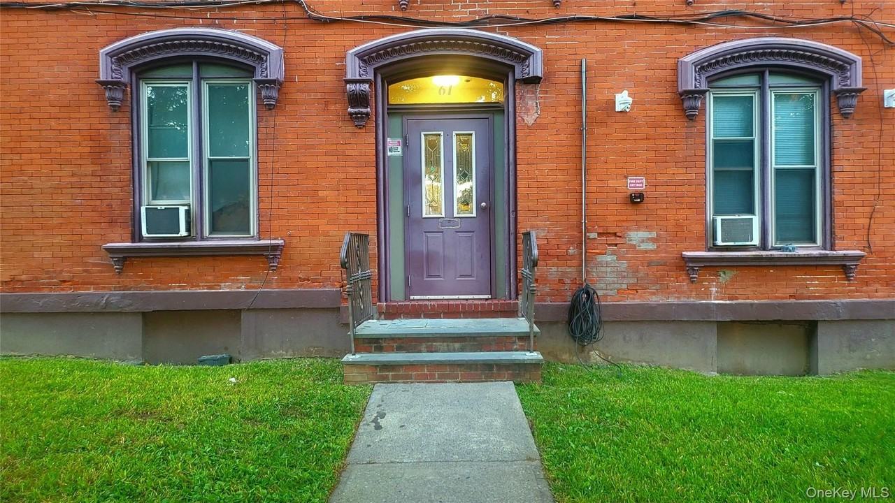 61 S Hamilton St Apt 2 - Photo 2 of 19