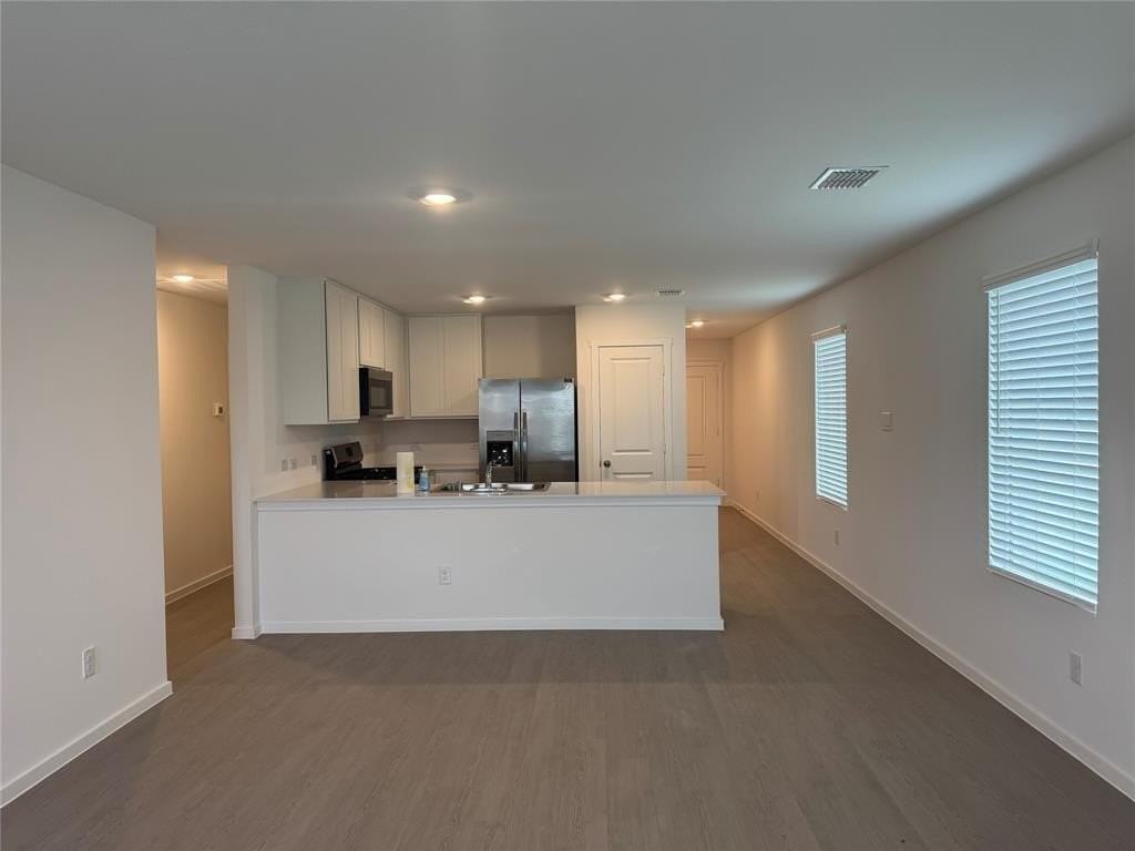 913 Birkdale Dr - Photo 3 of 8