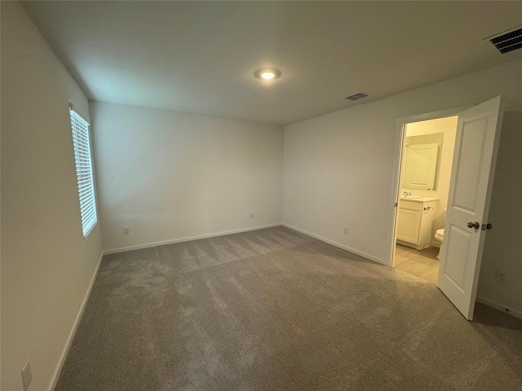 913 Birkdale Dr - Photo 4 of 8