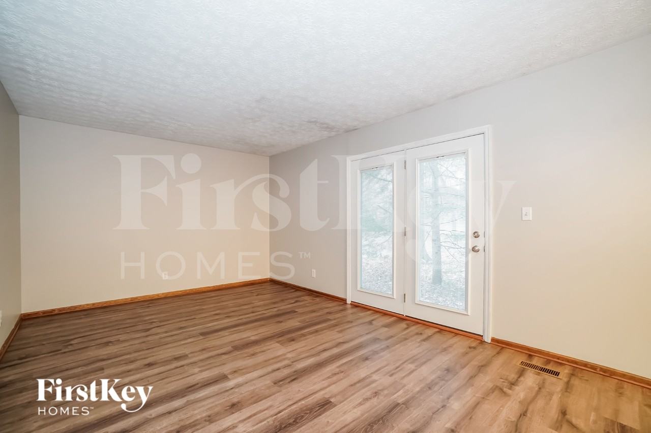 819 Lindenhaven Ct - Photo 6 of 19