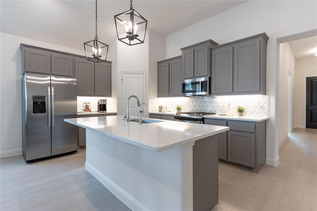 5200 Woodway Dr - Photo 5 of 23